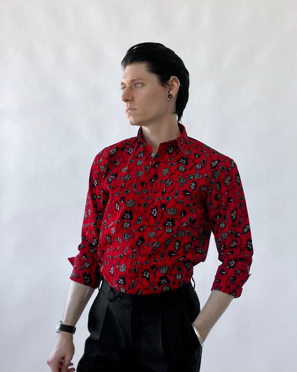 Aku Button Up